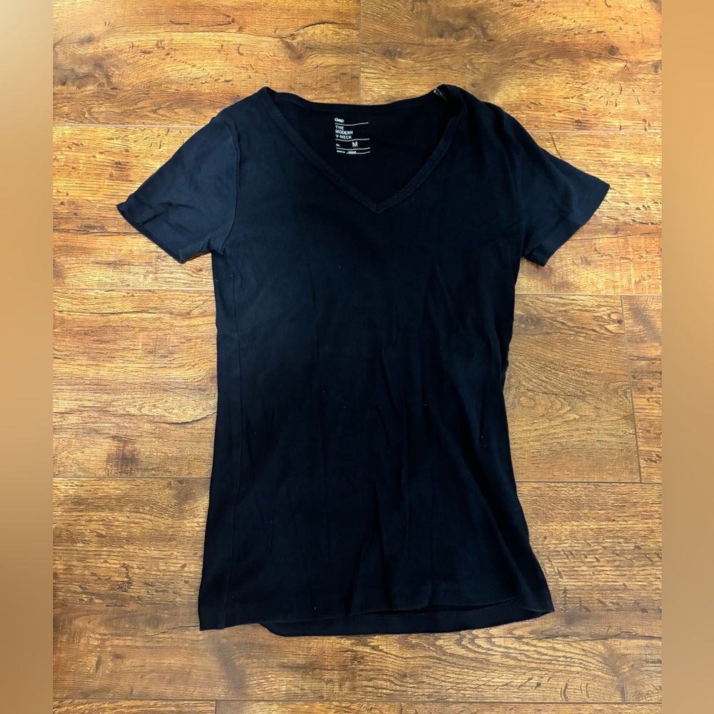GAP Classic Dark Blue V-Neck Tee